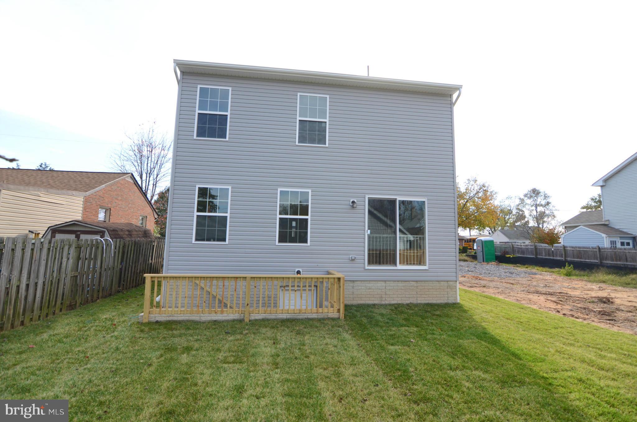 8415 Rugby Road Pasadena, MD 21122 - Photo 4 of 29 Exterior (Rear)