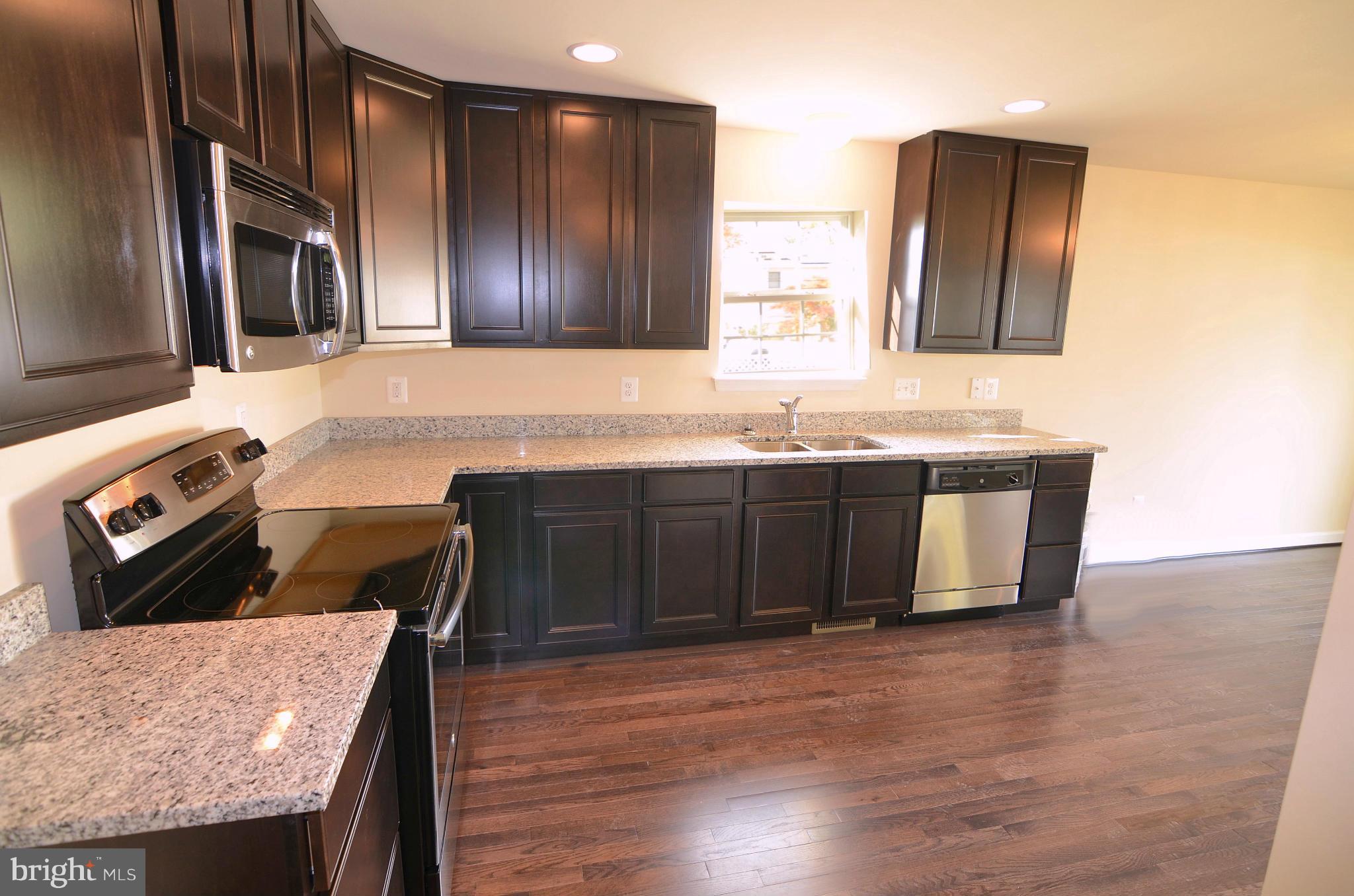 8415 Rugby Road Pasadena, MD 21122 - Photo 10 of 29 Kitchen