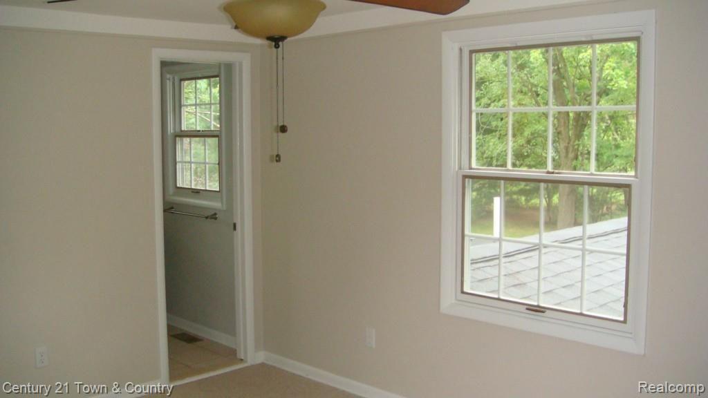 60655 Eyster Road Rochester, MI 48306 - Photo 20 of 32 DSC03604.jpg