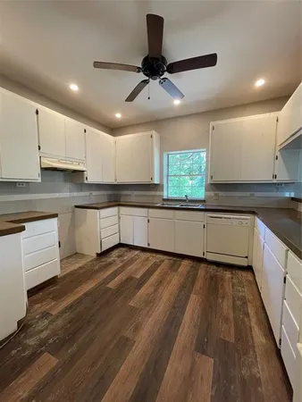 $200,000 | Undisclosed Address, Kemp, TX 75143