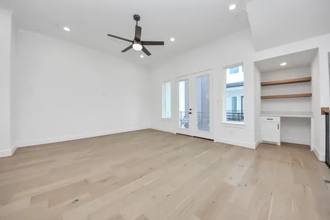 $555,000 | 923 Fisher Street, Unit A, Houston, TX 77018