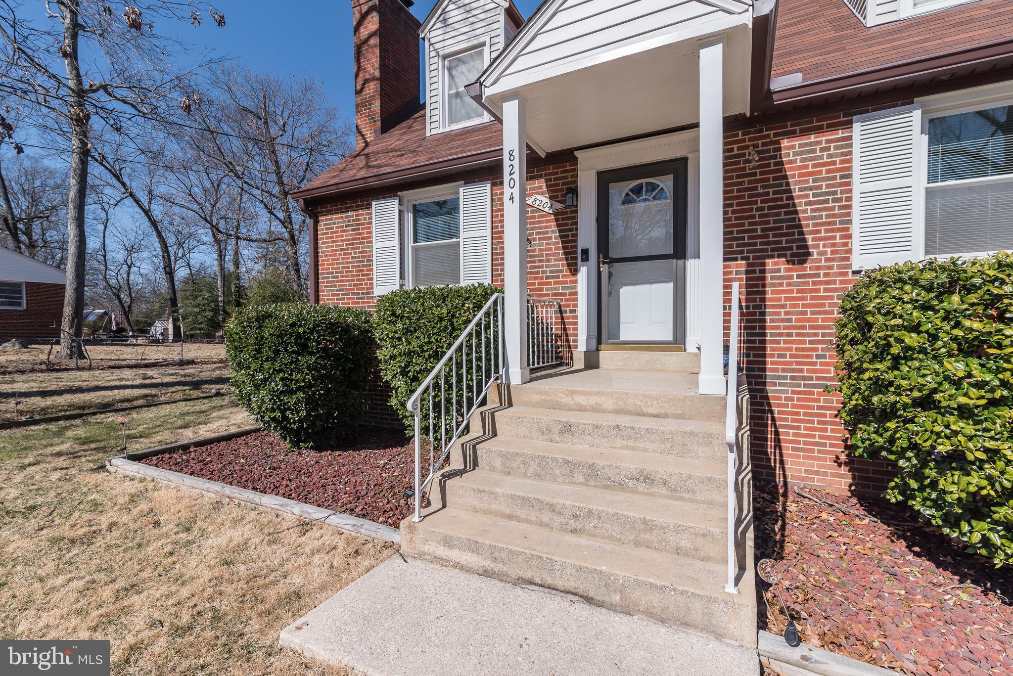 8204 Sonar Road Clinton, MD 20735 - Photo 3 of 45 Gallery Image 3