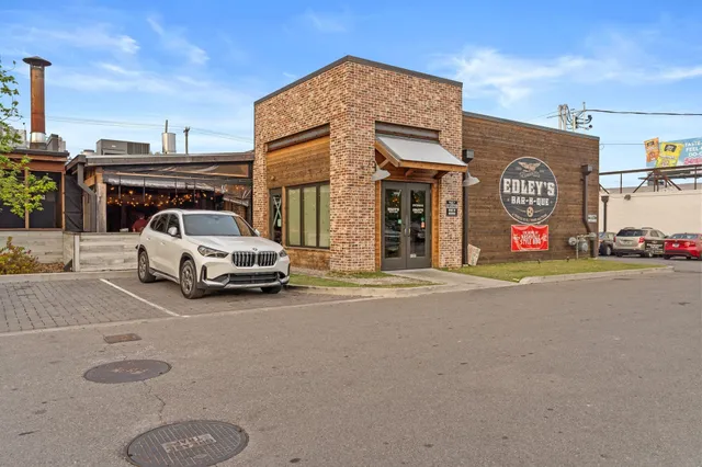 a view of outdoor space with garden and entertaining space