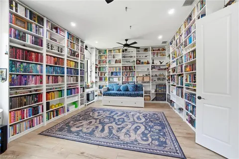 $1,850,000 | 522 31st Street Southwest, Naples, FL 34117