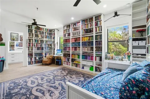 $1,850,000 | 522 31st Street Southwest, Naples, FL 34117