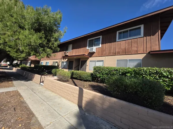 $304,000 | 9739 Winter Gardens Boulevard, Unit 4, Lakeside, CA 92040