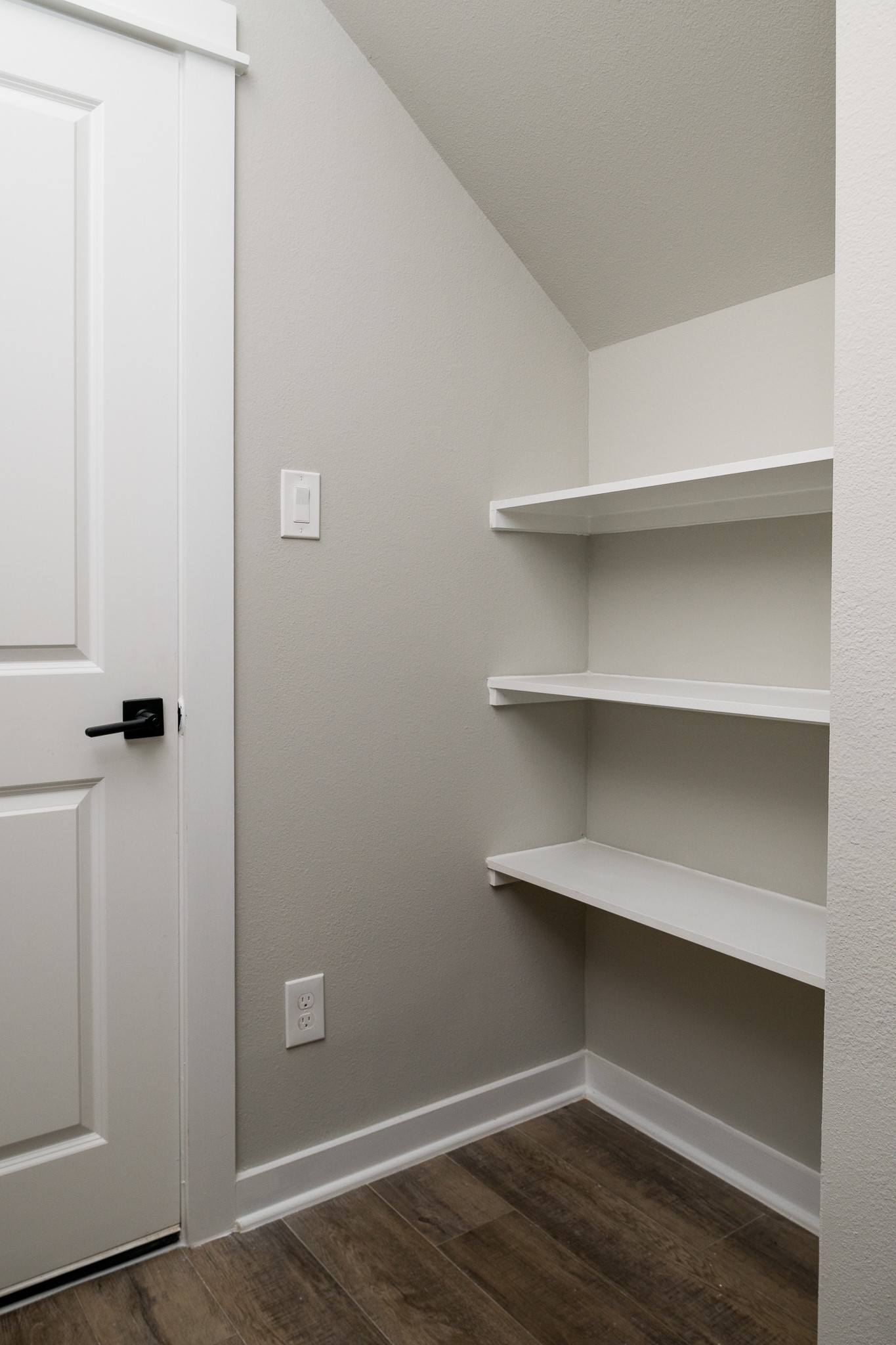 417 Stonework Oaks Lane Houston, TX 77076 - Photo 11 of 27