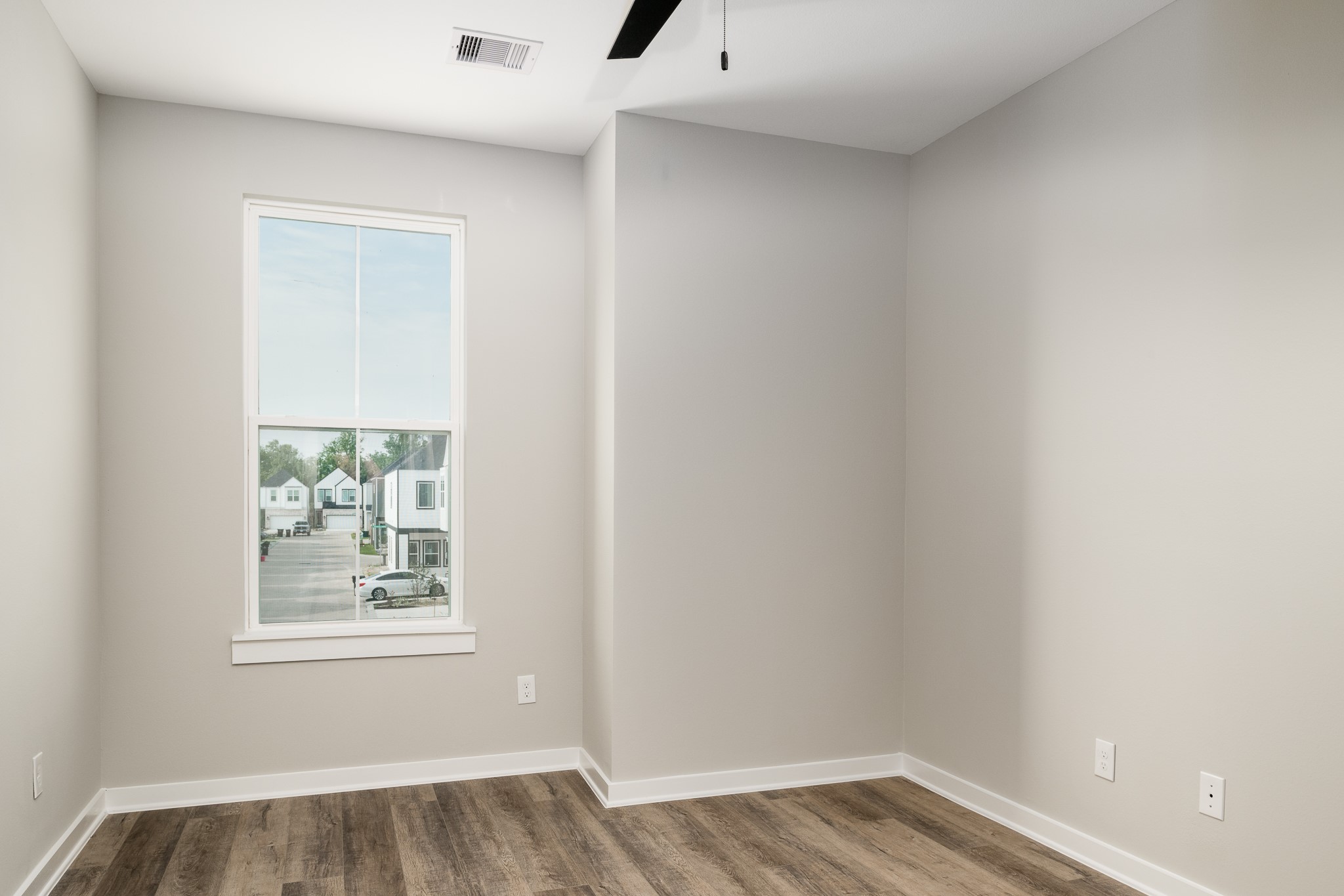 417 Stonework Oaks Lane Houston, TX 77076 - Photo 22 of 27