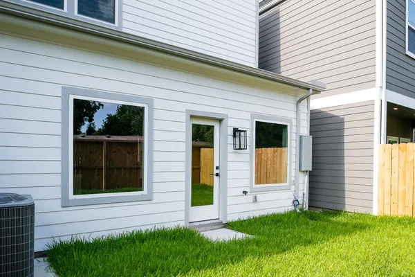 $1,999 | 417 Stonework Oaks Lane, Houston, TX 77076