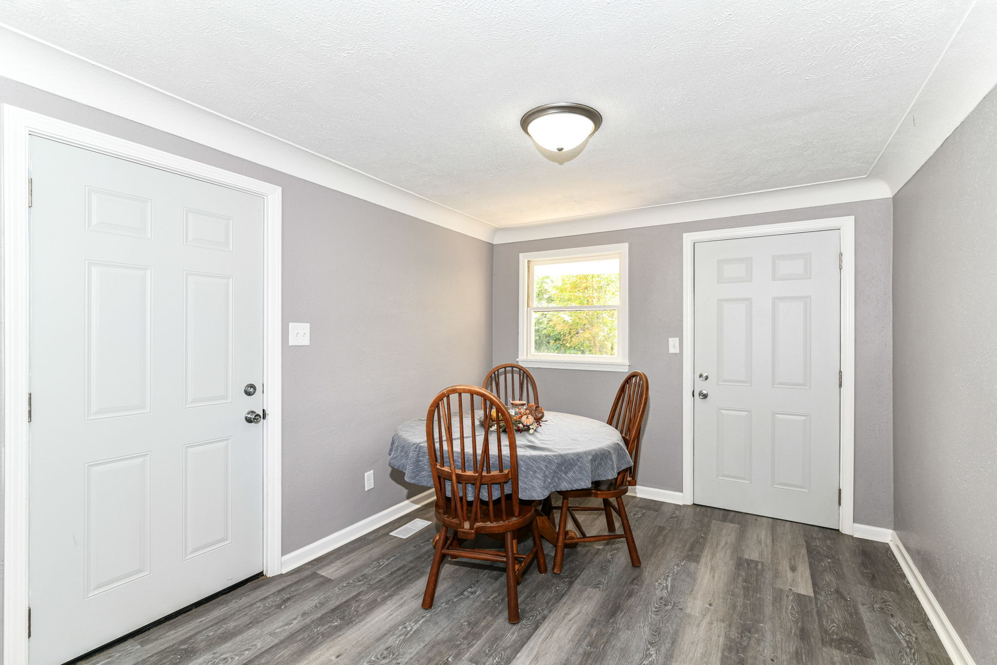 1204 West St Road Alexandria, IN 46001 - Photo 11 of 29