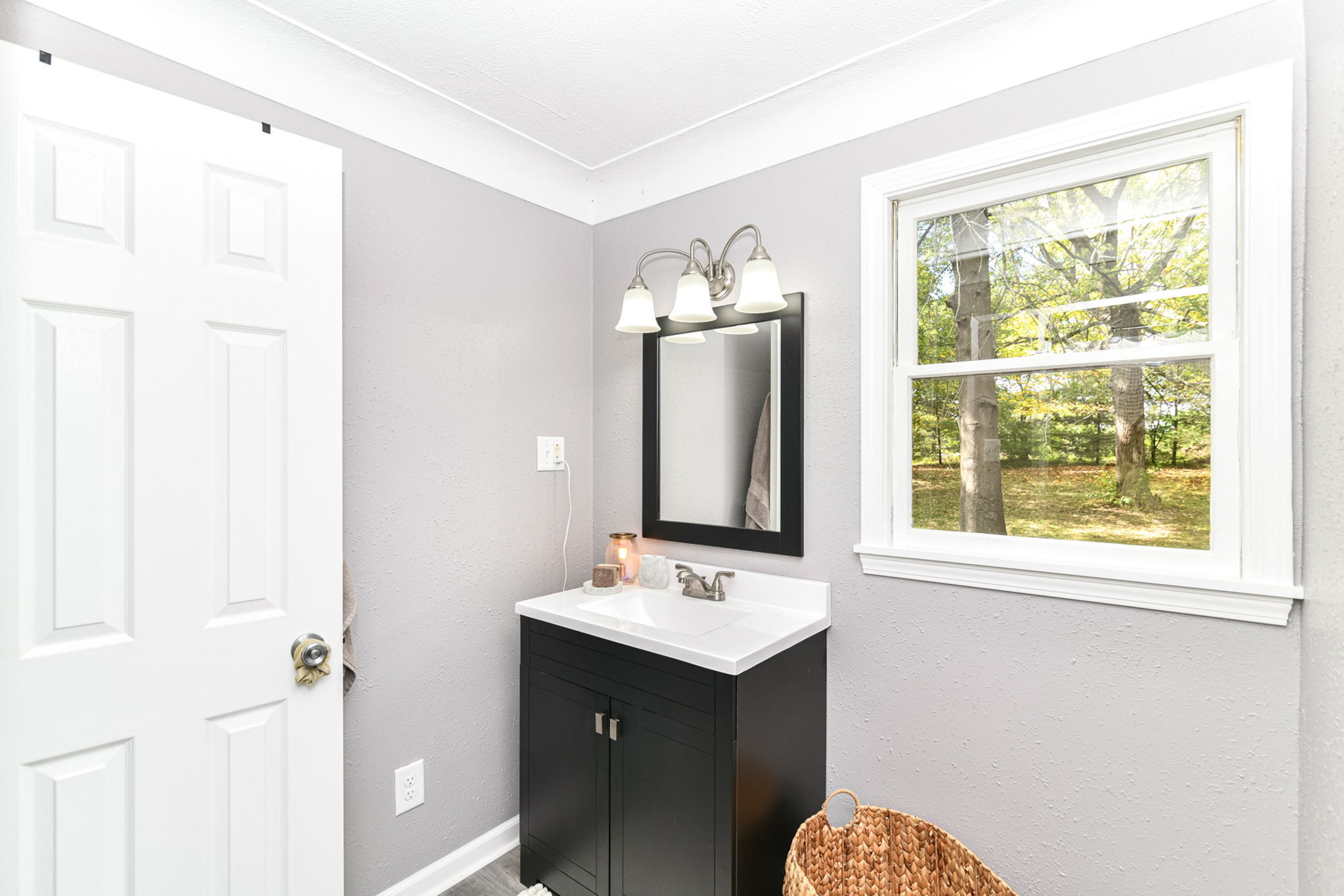 1204 West St Road Alexandria, IN 46001 - Photo 17 of 29