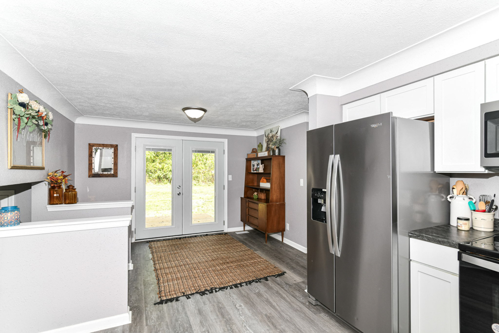 1204 West St Road Alexandria, IN 46001 - Photo 9 of 29