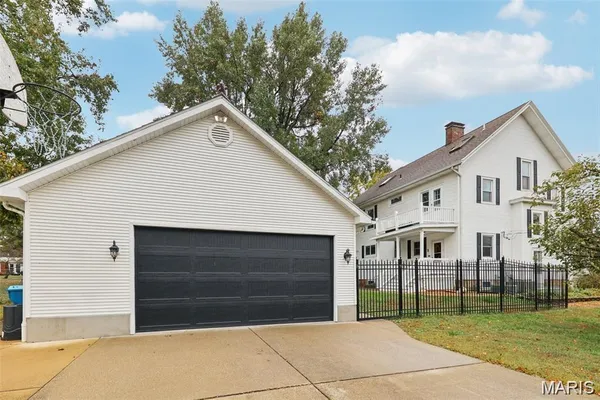 $337,000 | 416 North Main Street, Trenton, IL 62293