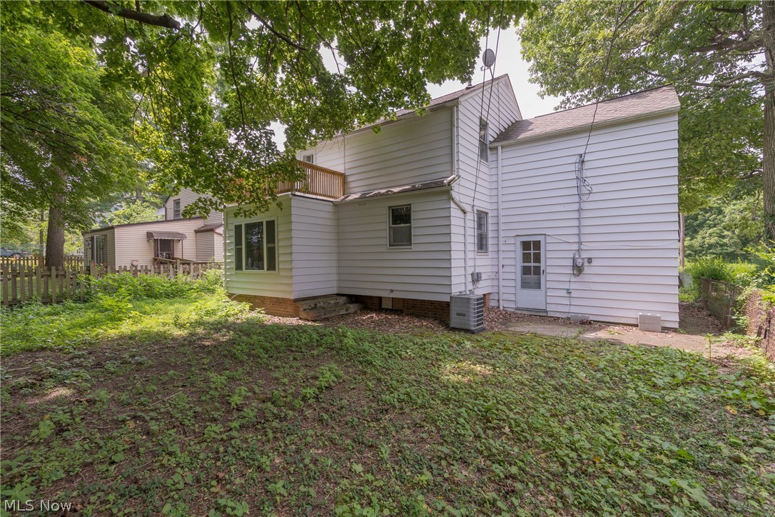 1131 Haselton Road Cleveland Heights, OH 44121 - Photo 30 of 31