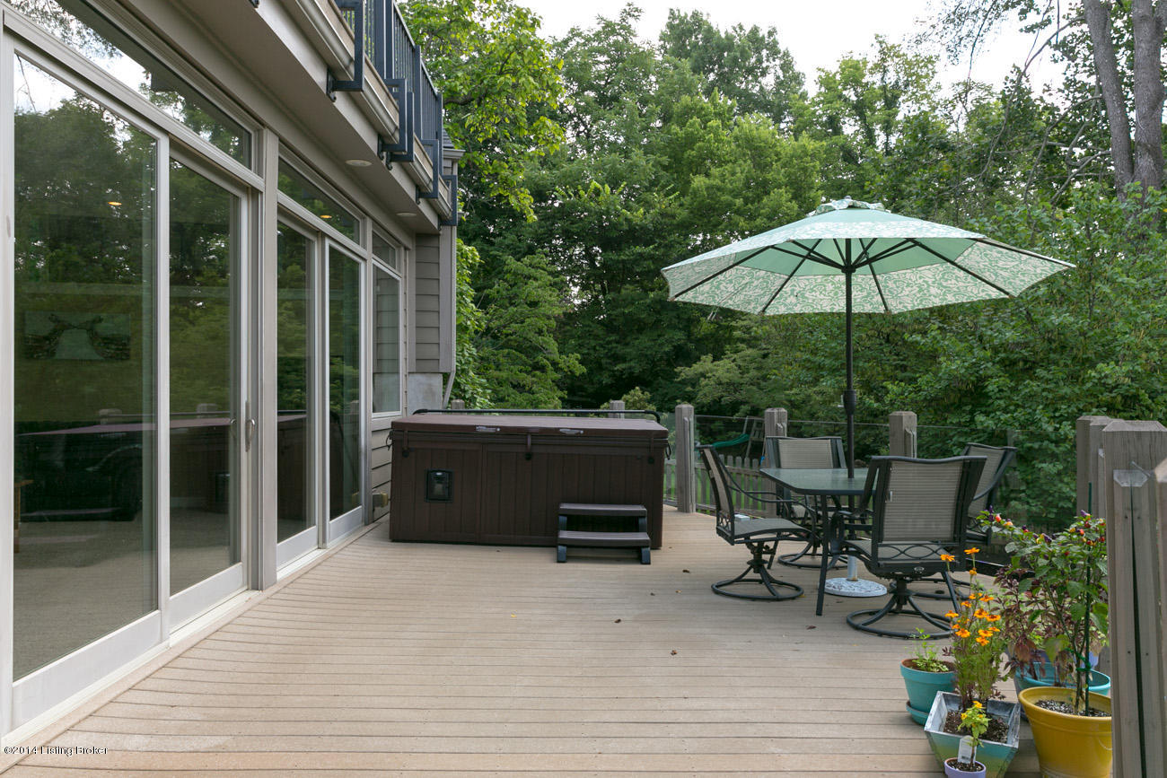 1734 Gresham Road Louisville, KY 40205 - Photo 33 of 35 Deck main level