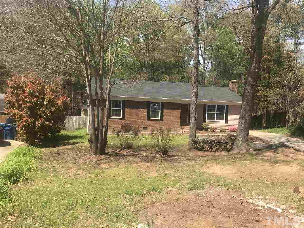21 Summerglen Court Durham, NC 27713 - Photo 2 of 11