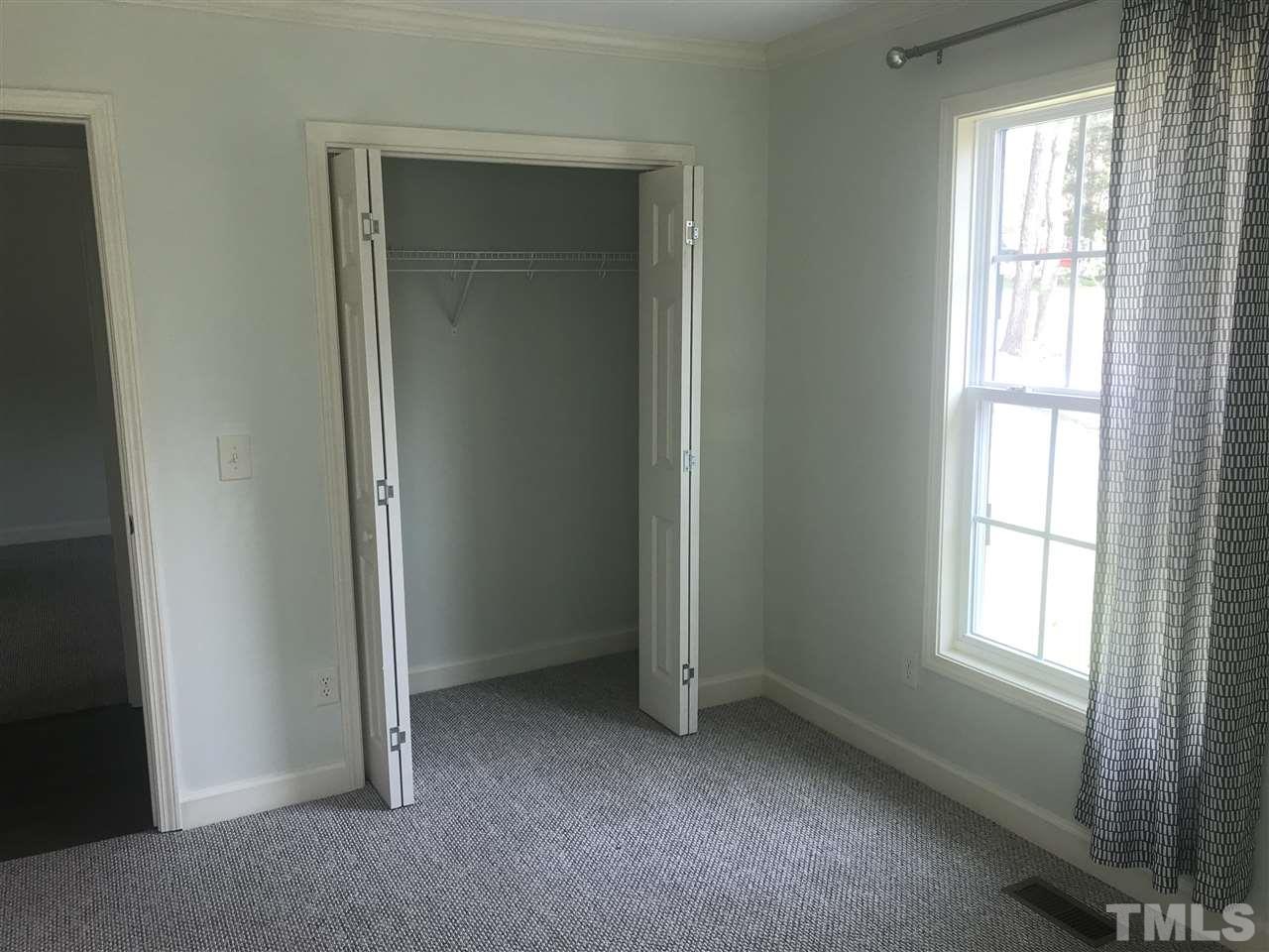 21 Summerglen Court Durham, NC 27713 - Photo 8 of 11