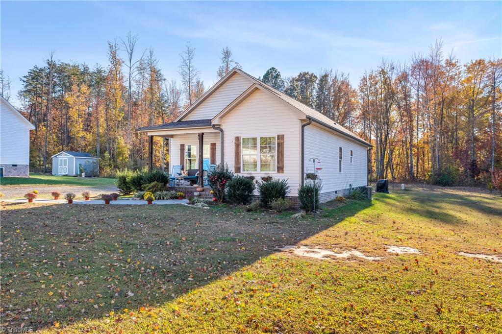 478 Price Farm Road Stokesdale, NC 27357 - Photo 5 of 34 Gallery Image 5