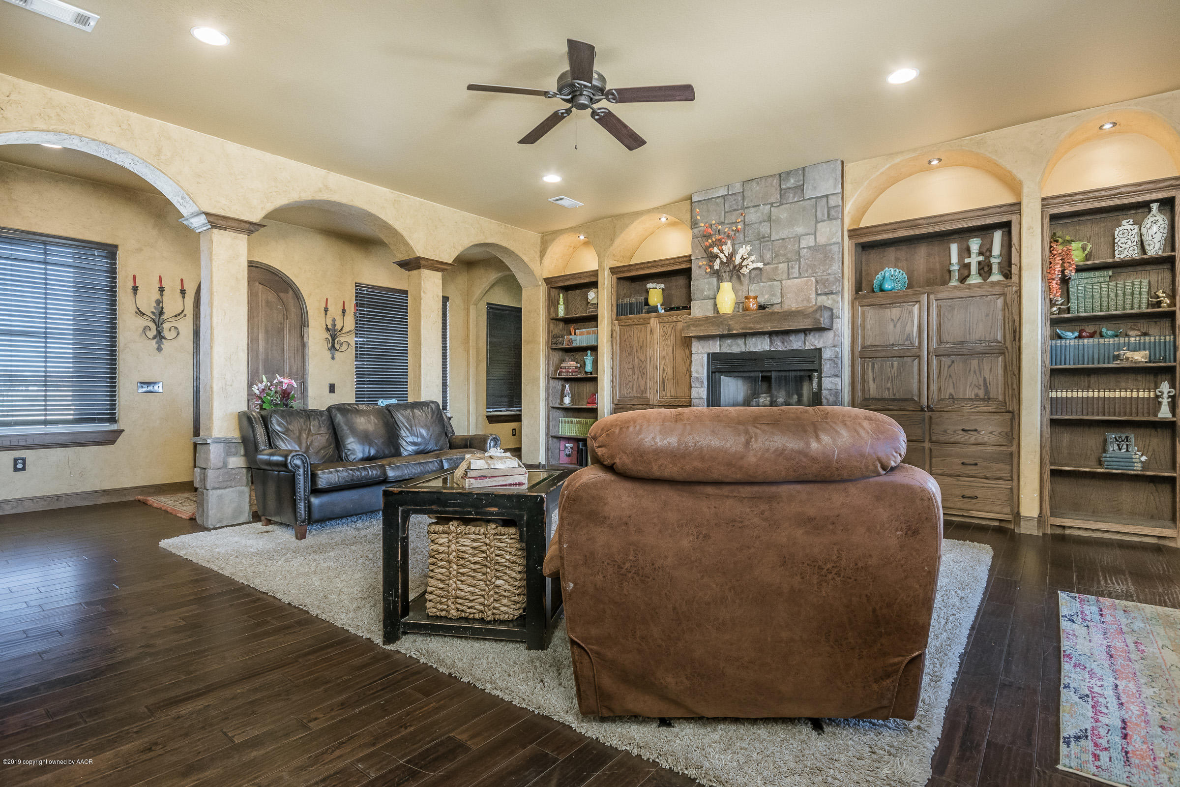 9701 Ashton Road Amarillo, TX 79119 - Photo 4 of 27 Living Room-2