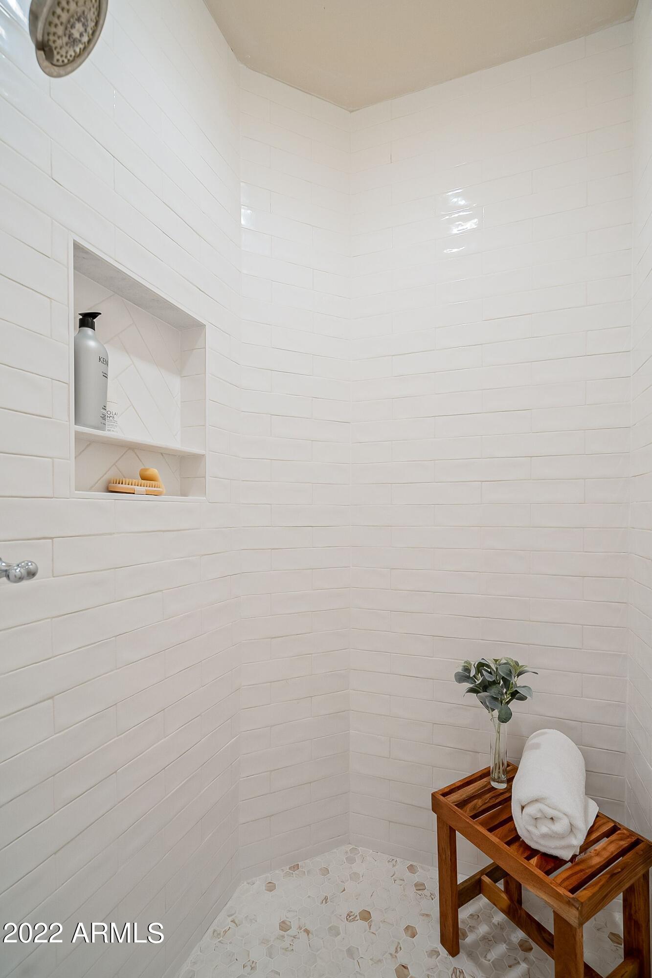 4770 East Buckboard Road Gilbert, AZ 85297 - Photo 54 of 97 Primary on-suite Shower