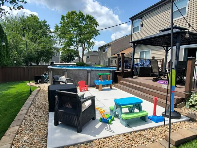 $485,000 | 241 Cummings Drive, Bartlett, IL 60103