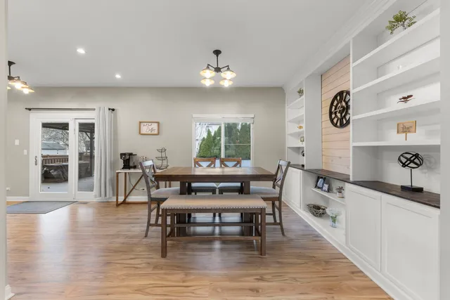 $485,000 | 241 Cummings Drive, Bartlett, IL 60103