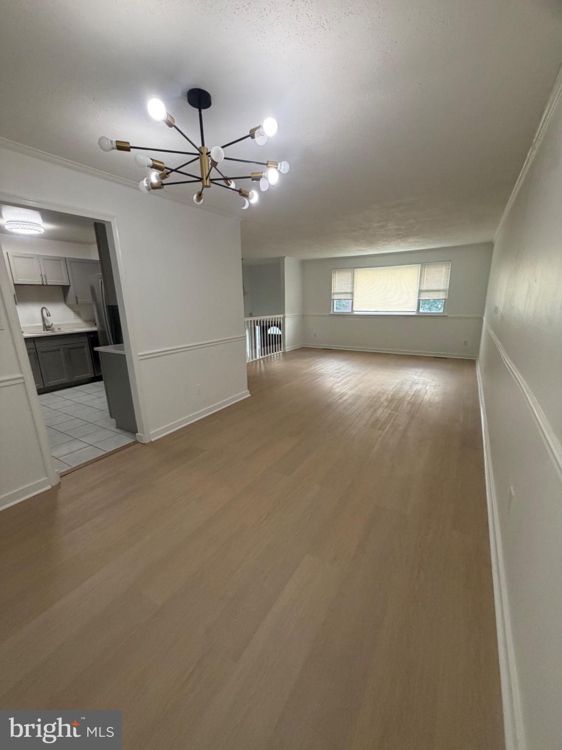 4007 McDonogh Road Randallstown, MD 21133 - Photo 5 of 20 Spacious, light-filled living area.