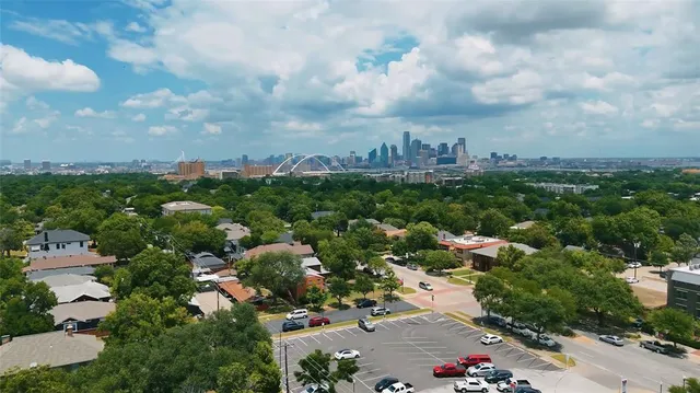 $535,000 | 672 Aspen Valley Lane, Dallas, TX 75208