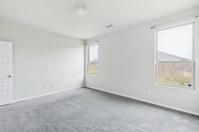 $2,200 | 968 Ravenwood Lane, Van Alstyne, TX 75495