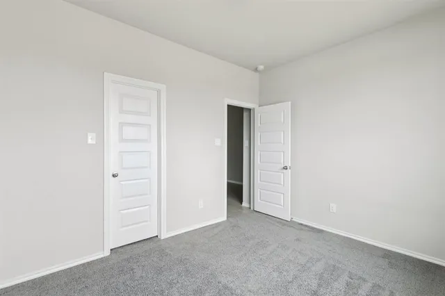 $2,200 | 968 Ravenwood Lane, Van Alstyne, TX 75495