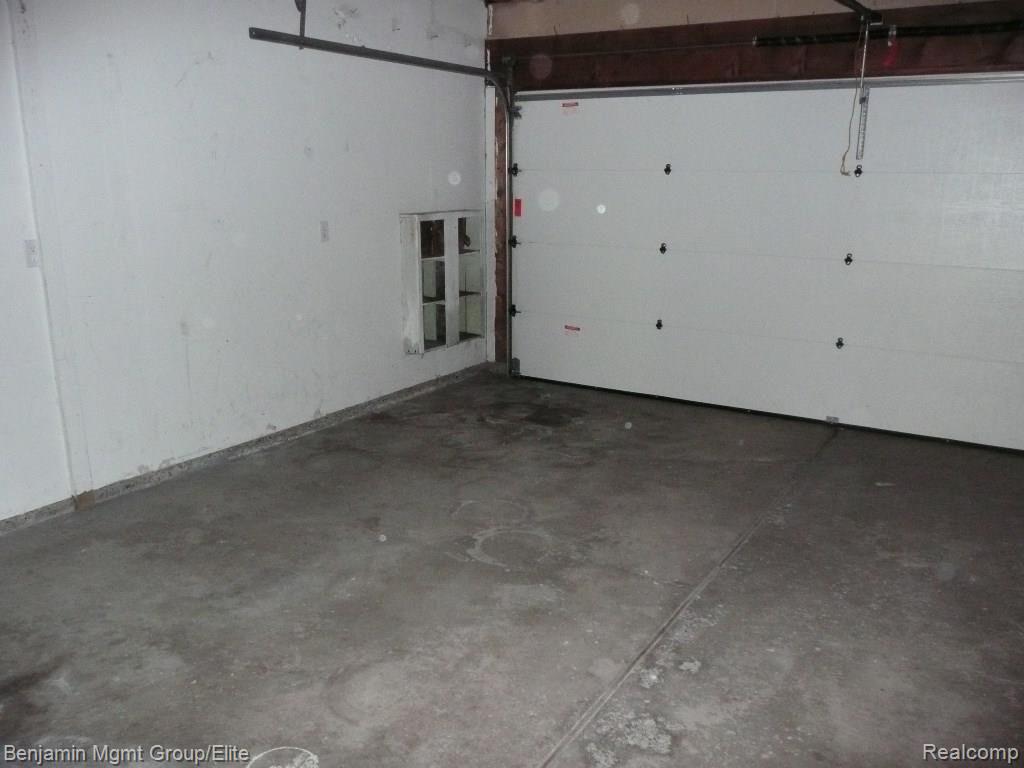 23676 Tuck Road Farmington Hills, MI 48336 - Photo 13 of 15