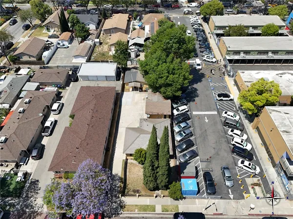 $900,000 | 215 East Ash Avenue, Fullerton, CA 92832