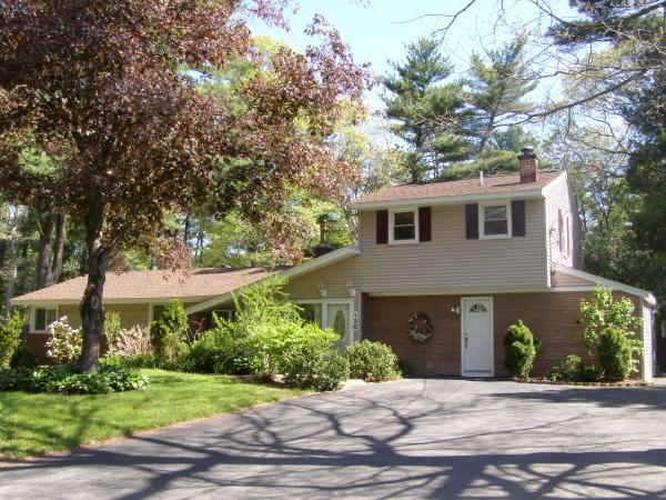120 Michael Road Raynham, MA 02767 - Photo 4 of 24 Gallery Image 4