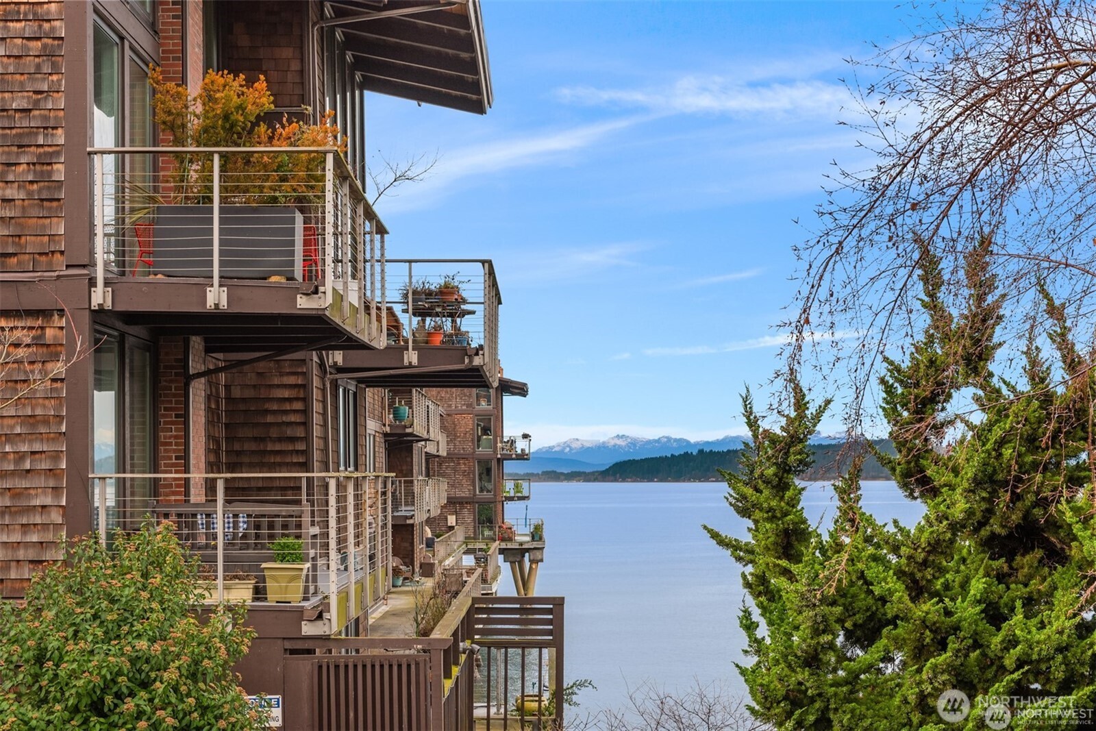 3717 Beach Drive Southwest, Unit 113 Seattle, WA 98116 - Photo 34 of 38