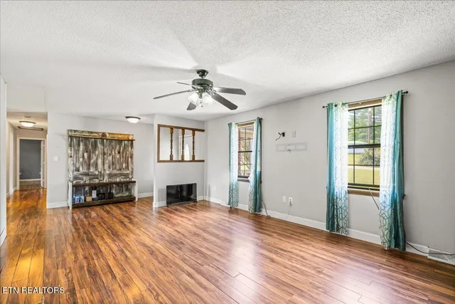 $280,000 | 211 Evans Road, Jacksboro, TN 37757