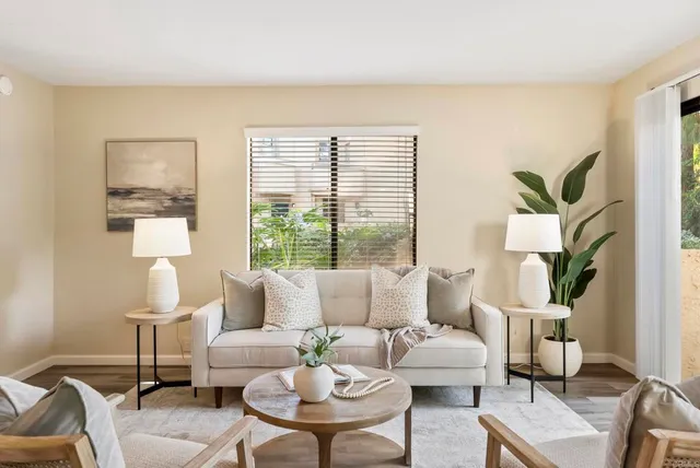 $824,500 | 8441 Via Mallorca, Unit 76, La Jolla, CA 92037