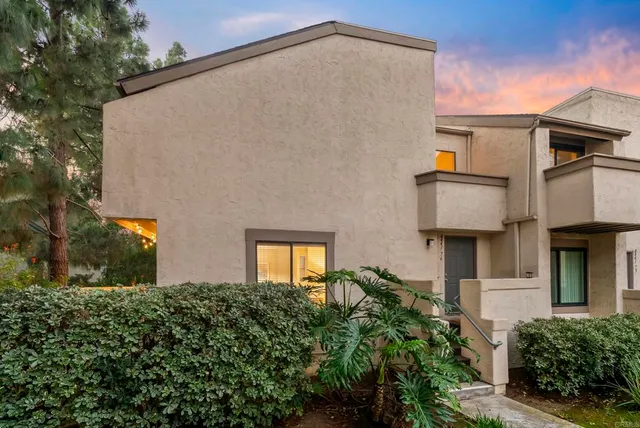 $824,500 | 8441 Via Mallorca, Unit 76, La Jolla, CA 92037