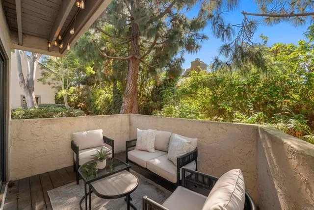 $824,500 | 8441 Via Mallorca, Unit 76, La Jolla, CA 92037