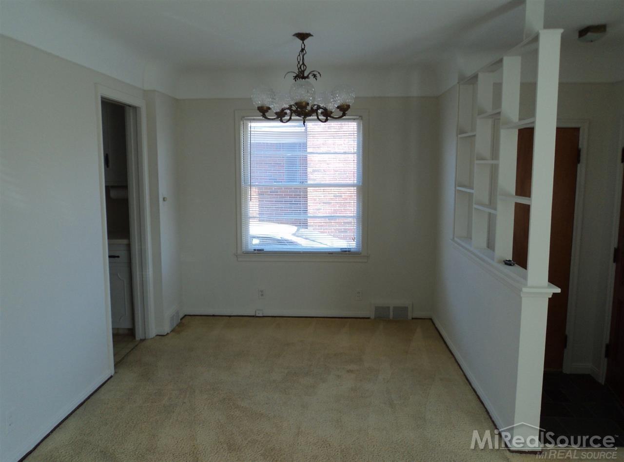 1094 Vernier Road Grosse Pointe, MI 48236 - Photo 3 of 7