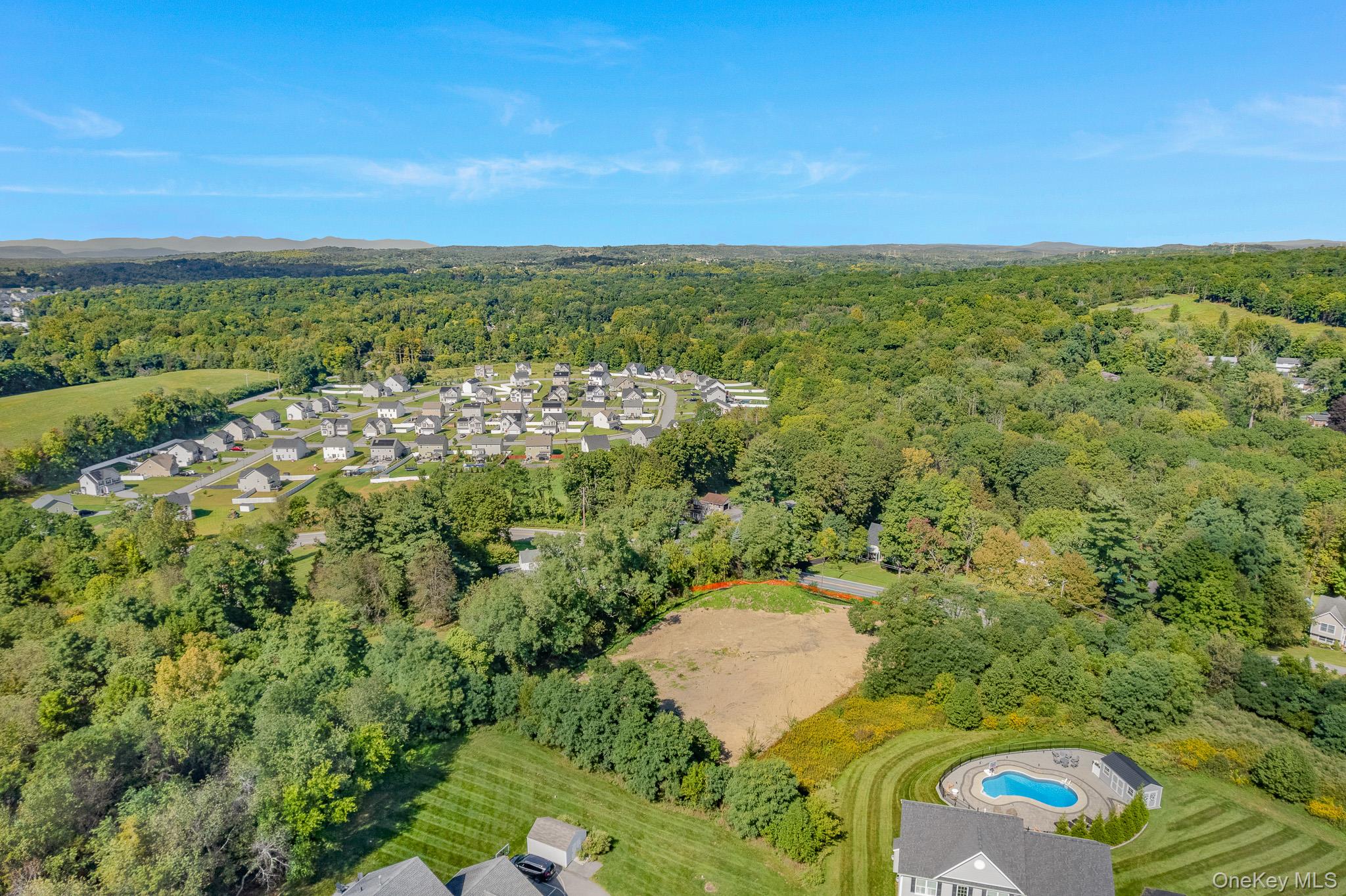 216 Overlook Road Poughkeepsie, NY 12603 - Photo 6 of 9 Gallery Image 6