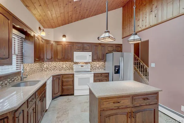 $749,900 | 50 Independence Avenue, Babylon, NY 11702