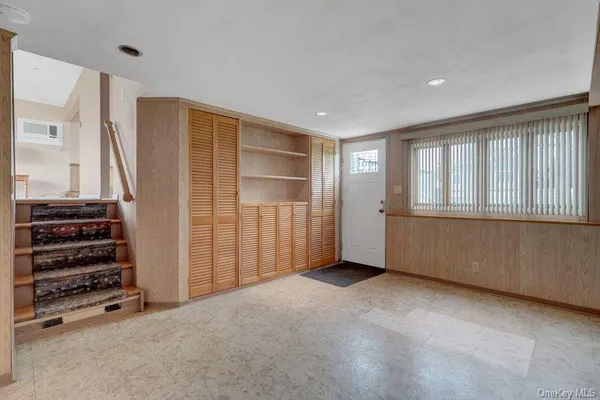 $749,900 | 50 Independence Avenue, Babylon, NY 11702
