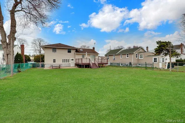 $749,900 | 50 Independence Avenue, Babylon, NY 11702