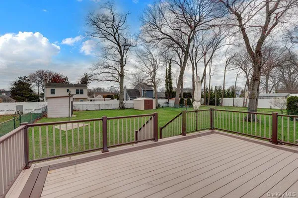 $749,900 | 50 Independence Avenue, Babylon, NY 11702