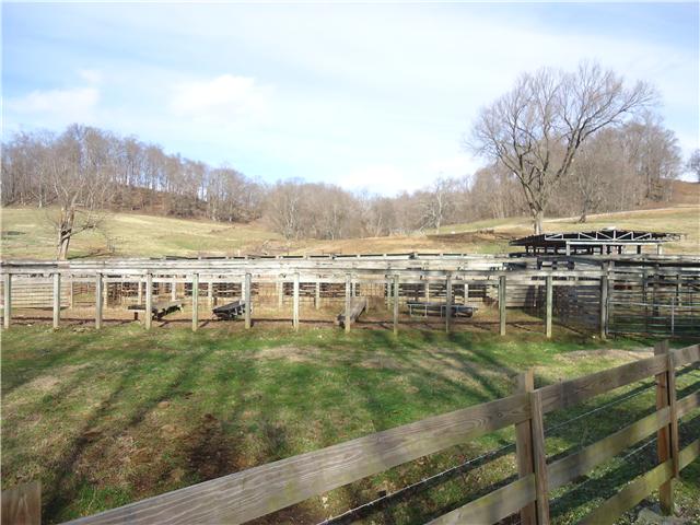 1650 Bunker Hill Road Pulaski, TN 38478 - Photo 4 of 20 Gallery Image 4