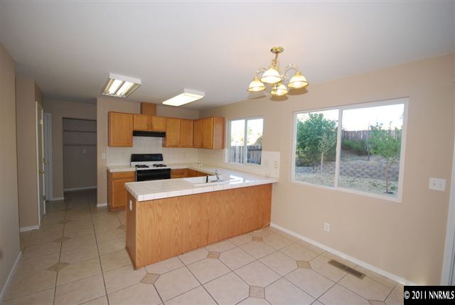 11958 Kernite Street Reno, NV 89506 - Photo 5 of 12 Photo 5