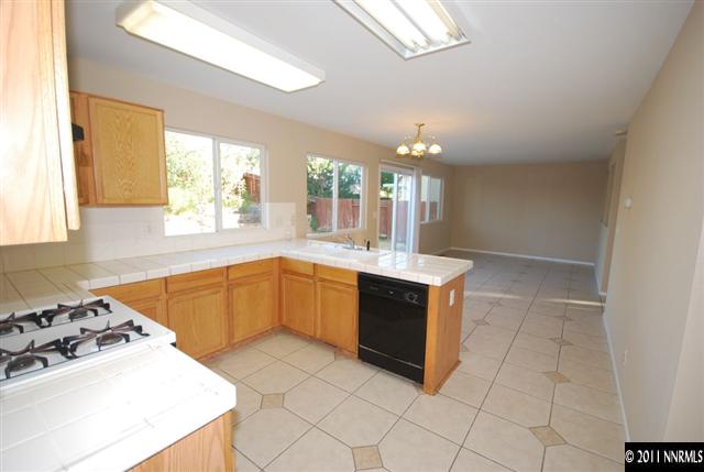 11958 Kernite Street Reno, NV 89506 - Photo 8 of 12 Photo 8