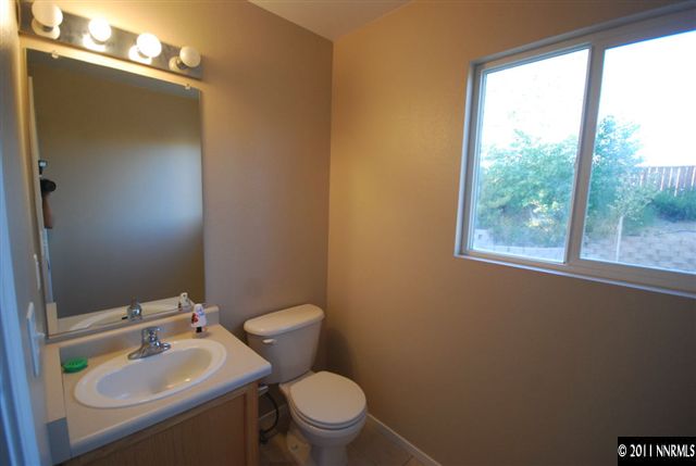 11958 Kernite Street Reno, NV 89506 - Photo 9 of 12 Photo 10