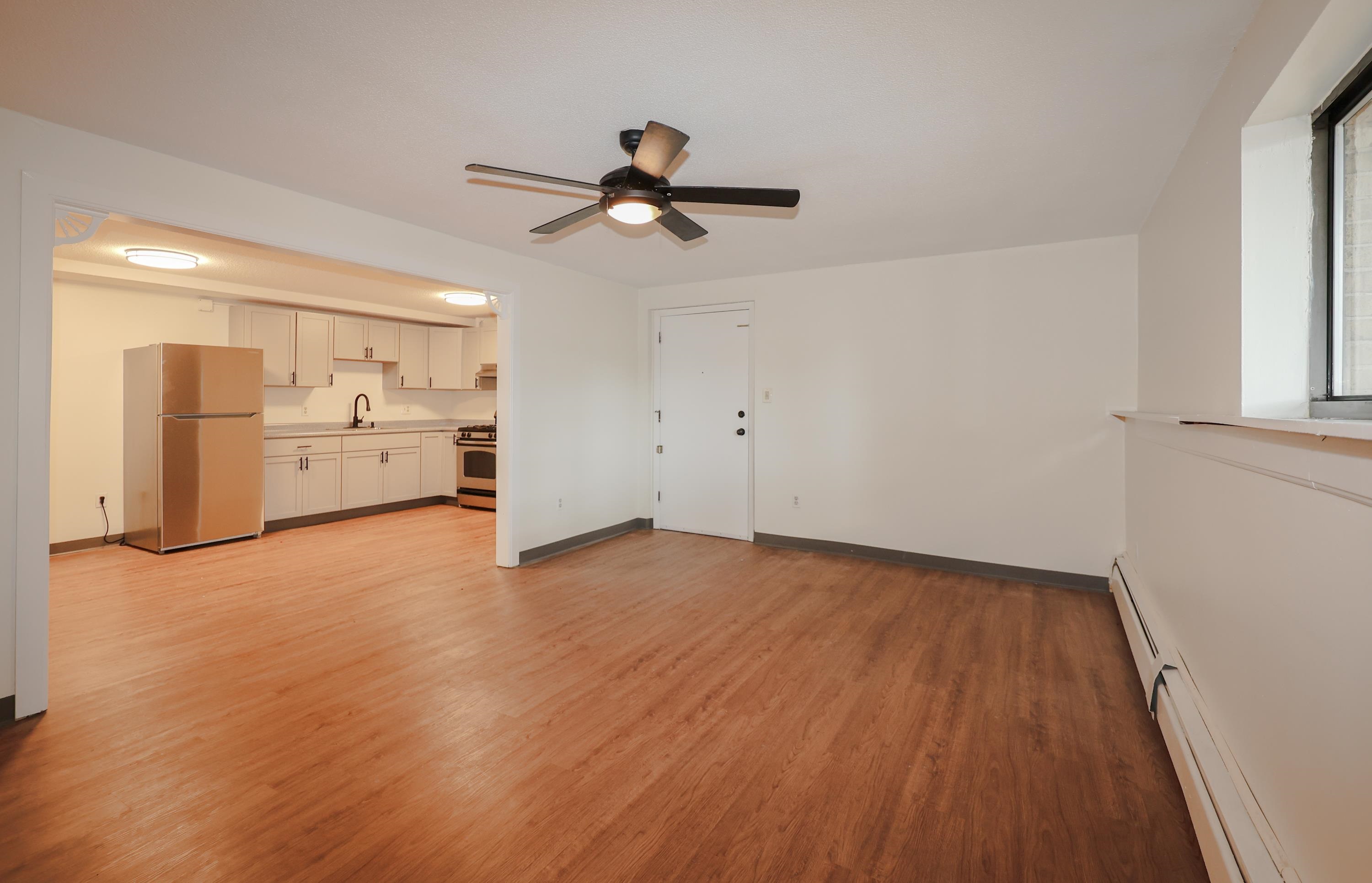 16 Tiffany Road, Unit 4 Salem, NH 03079 - Photo 3 of 22 Gallery Image 3
