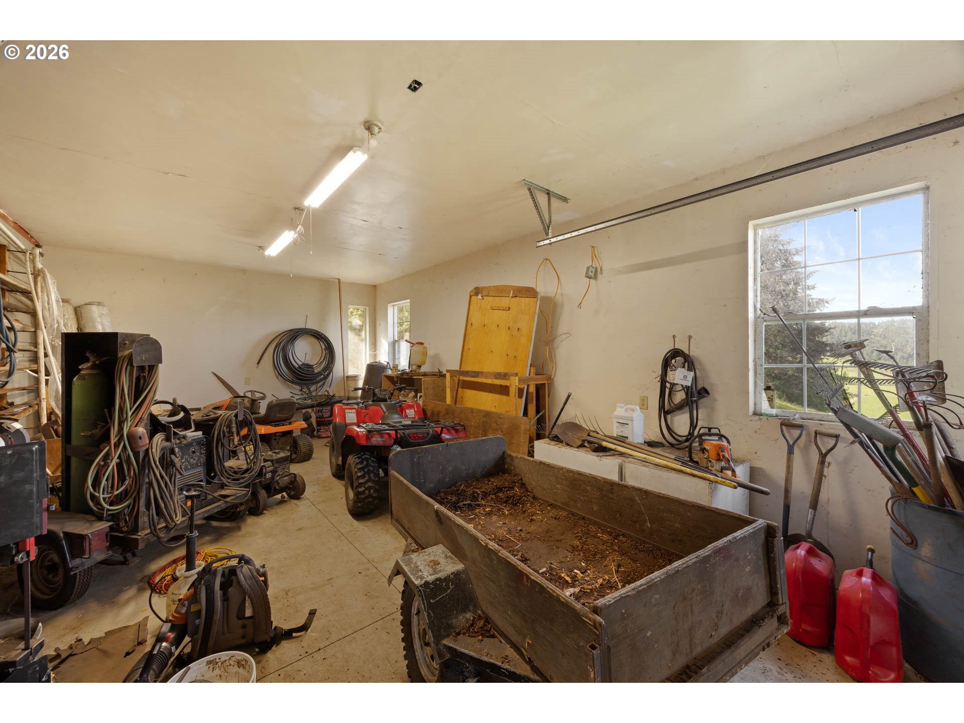 1791 Scotts Valley Road Yoncalla, OR 97499 - Photo 38 of 48 a view of a room with gym equipment